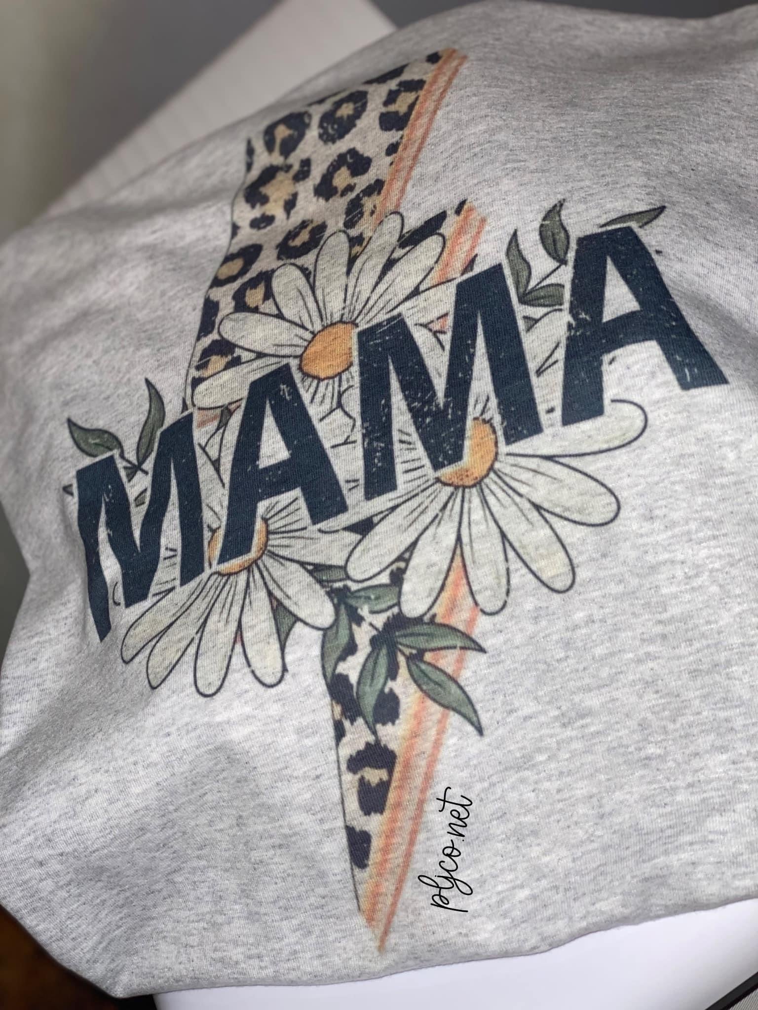 MAMA APPAREL "Daisies + Leopard" BOHO GRAPHIC TEE